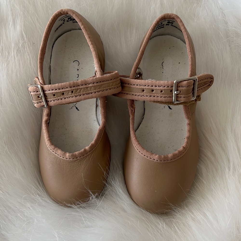 Capezio little girl toddler tap shoes 7 beige